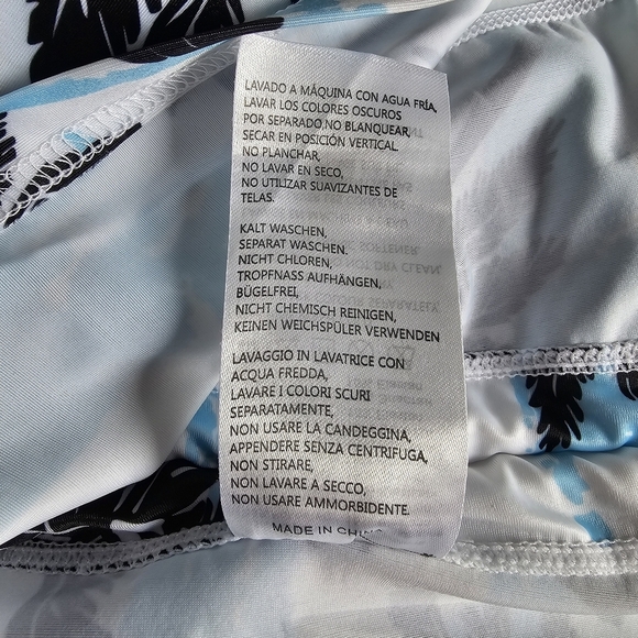 Hiskywin Long Sleeve Rash Guard Swim Top UV Sun Protection Small - Picture 12 of 12